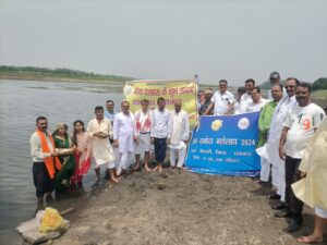 सुदामडीह सूर्य मंदिर घाट एवं सिंदरी डोमगढ घाट पर दामोदर महोत्सव मनाया गया।