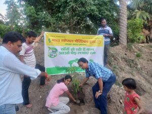 लवली प्रोफेशनल यूनिवर्सिटी की छात्रा अंजलि छाया 'समुदाय विकास परियोजना' में 'बाल गोपाल चैरिटेबल ट्रस्ट' के साथ